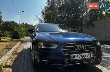 Седан Audi A4 2015 в 