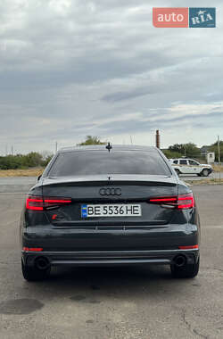 Седан Audi A4 2017 в 