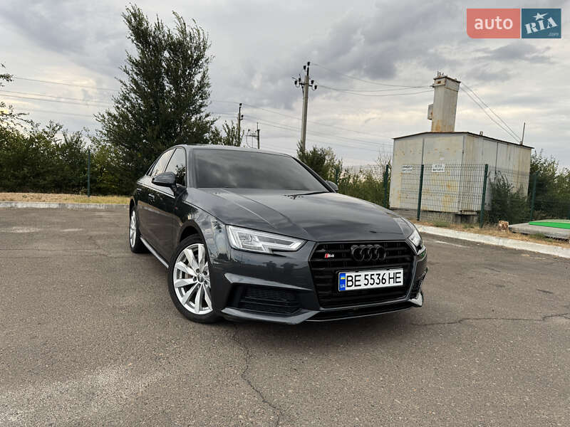 Седан Audi A4 2017 в Николаеве