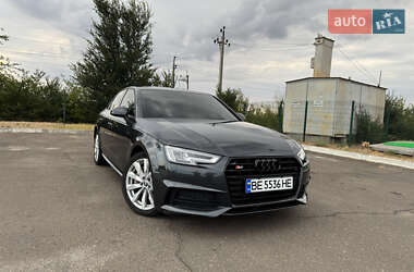Седан Audi A4 2017 в 
