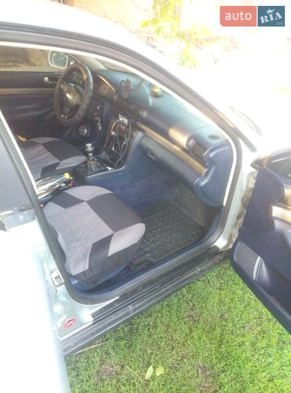 Седан Audi A4 1998 в Ярмолинцах