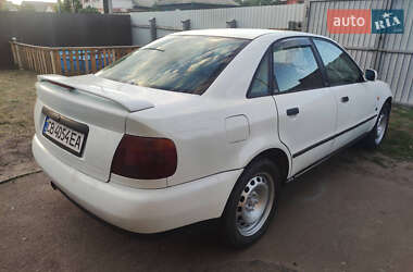 Седан Audi A4 1996 в 