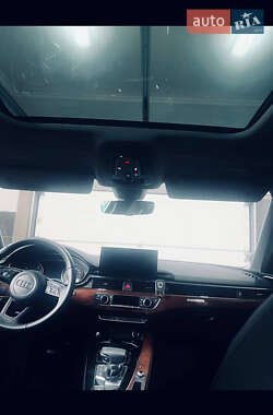 Седан Audi A4 2023 в 