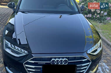 Седан Audi A4 2023 в 