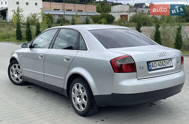 Седан Audi A4 2001 в 