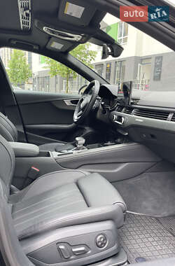 Седан Audi A4 2021 в 
