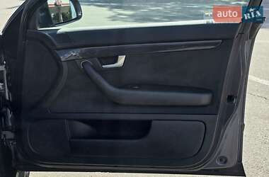 Седан Audi A4 2001 в 