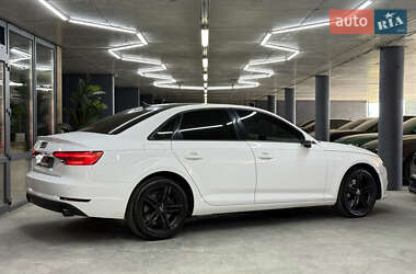 Седан Audi A4 2016 в 