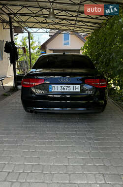 Седан Audi A4 2013 в 