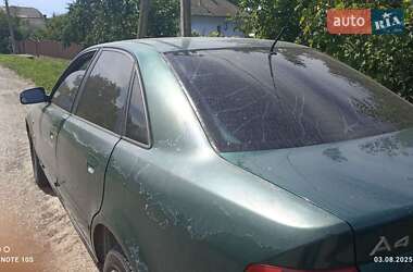 Седан Audi A4 1997 в 