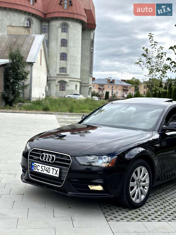 Седан Audi A4 2013 в Самборе