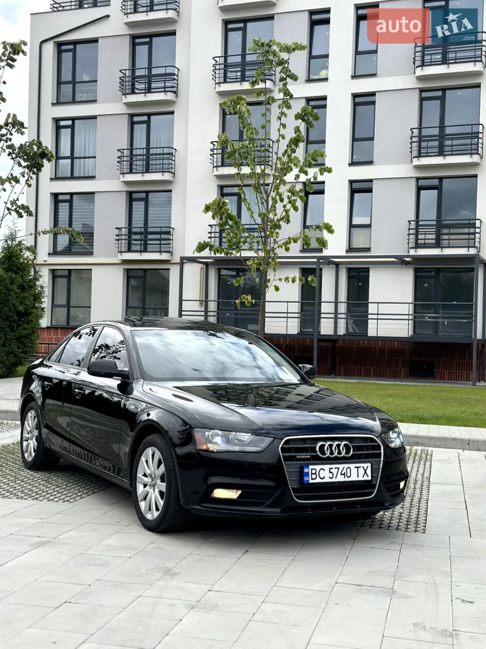 2012 Audi A4 - мініатюра 14