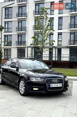 Седан Audi A4 2013 в 