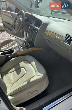 Седан Audi A4 2010 в 