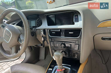 Седан Audi A4 2010 в 