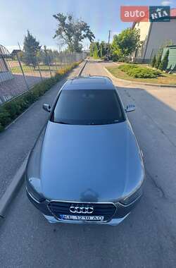 Седан Audi A4 2013 в 