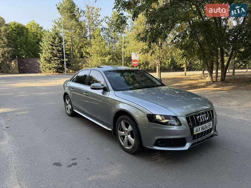 Седан Audi A4 2011 в 