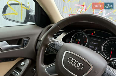 Седан Audi A4 2012 в 