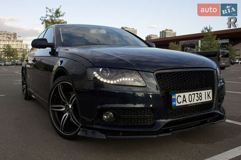 Седан Audi A4 2010 в Киеве