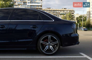 Седан Audi A4 2010 в 