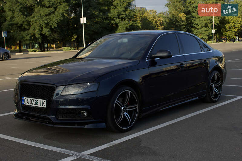 Седан Audi A4 2010 в Киеве
