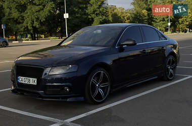 Седан Audi A4 2010 в 