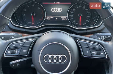 Седан Audi A4 2020 в 
