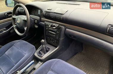 Универсал Audi A4 2001 в 