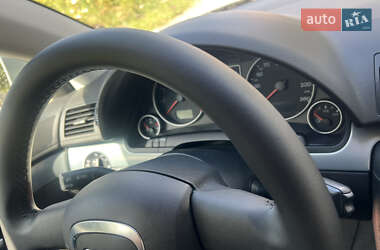 Седан Audi A4 2005 в 