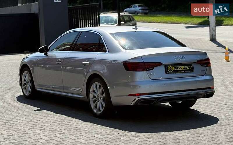 Седан Audi A4 2019 в Черновцах