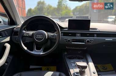 Седан Audi A4 2019 в 