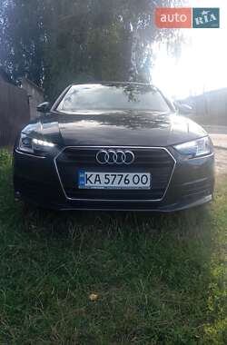 Седан Audi A4 2018 в Киеве