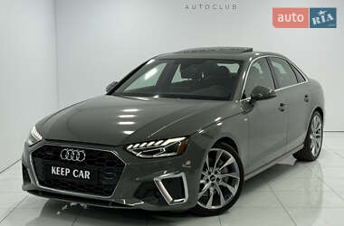 Седан Audi A4 2022 в 