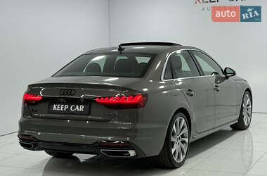 Седан Audi A4 2022 в 