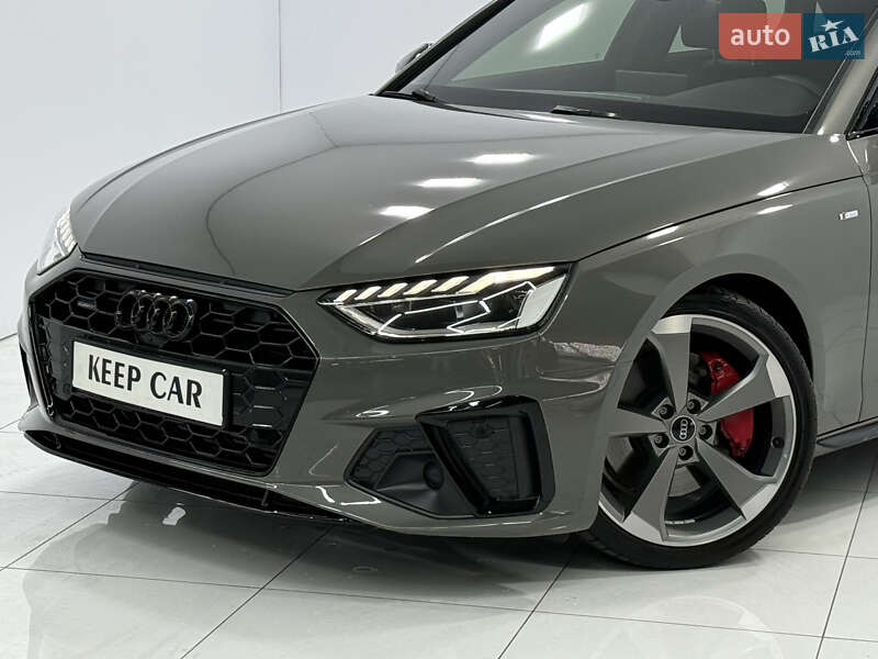 Седан Audi A4 2022 в Одессе