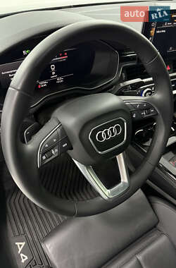 Седан Audi A4 2022 в 