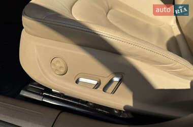 Седан Audi A4 2015 в 