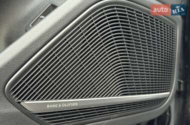 Седан Audi A4 2017 в 