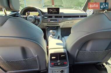 Седан Audi A4 2018 в 