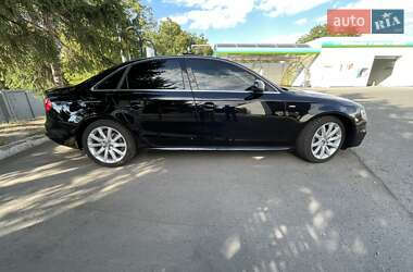 Седан Audi A4 2013 в 