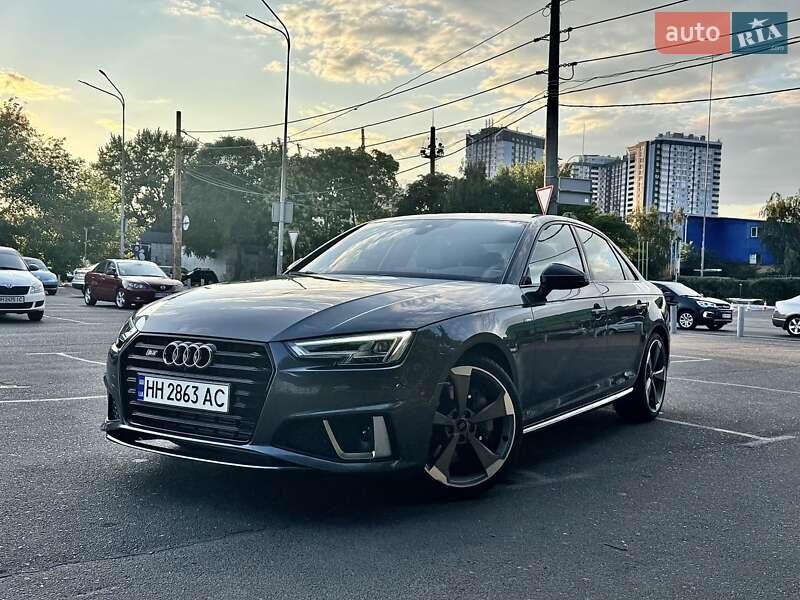 Седан Audi A4 2018 в Одессе