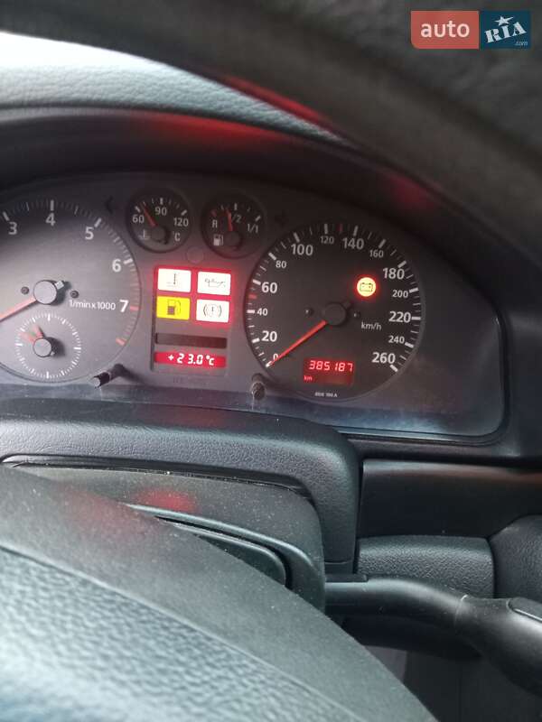 Седан Audi A4 1997 в Львове