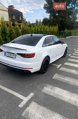 Седан Audi A4 2016 в 