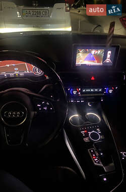 Седан Audi A4 2016 в 
