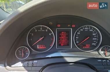 Седан Audi A4 2001 в 