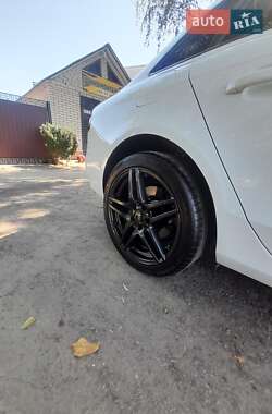 Седан Audi A4 2009 в 
