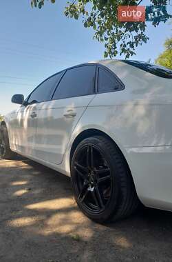 Седан Audi A4 2009 в 