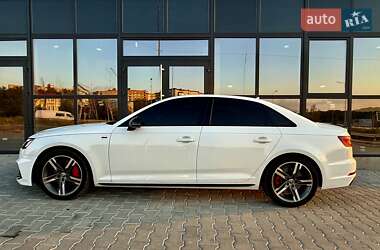 Седан Audi A4 2018 в 