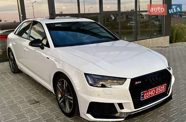 Седан Audi A4 2018 в 