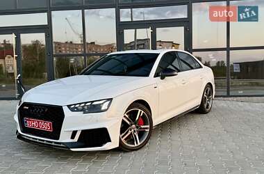 Седан Audi A4 2018 в 